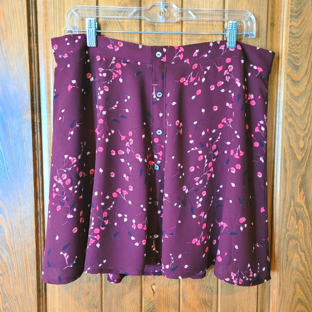 Flippy Wine Floral Print Mini Skirt